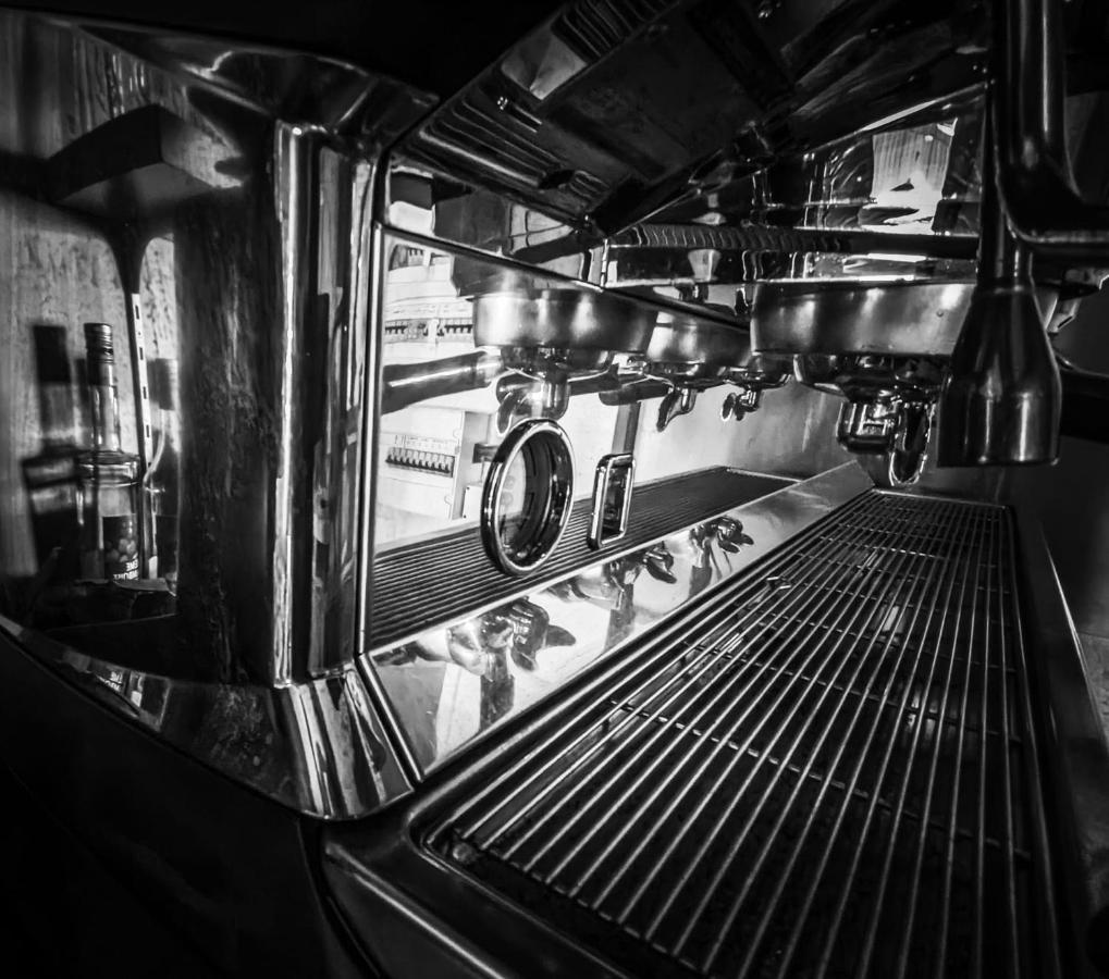 Kyriad Lyon Est - Genas Eurexpo Buitenkant foto