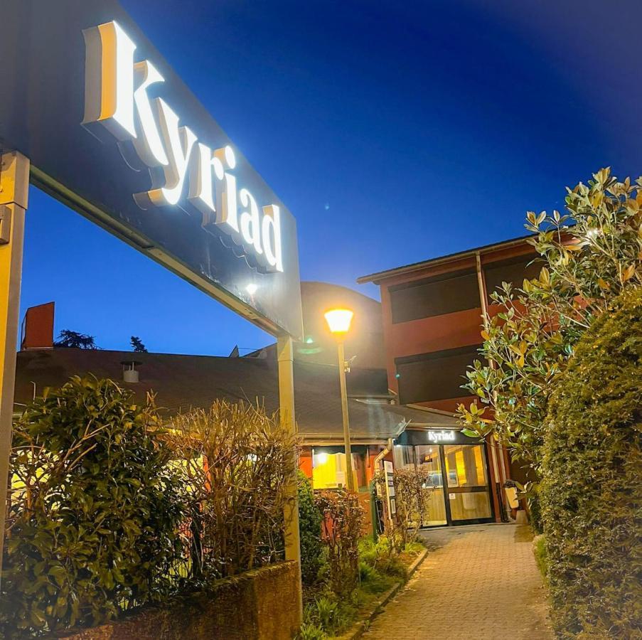 Kyriad Lyon Est - Genas Eurexpo Buitenkant foto